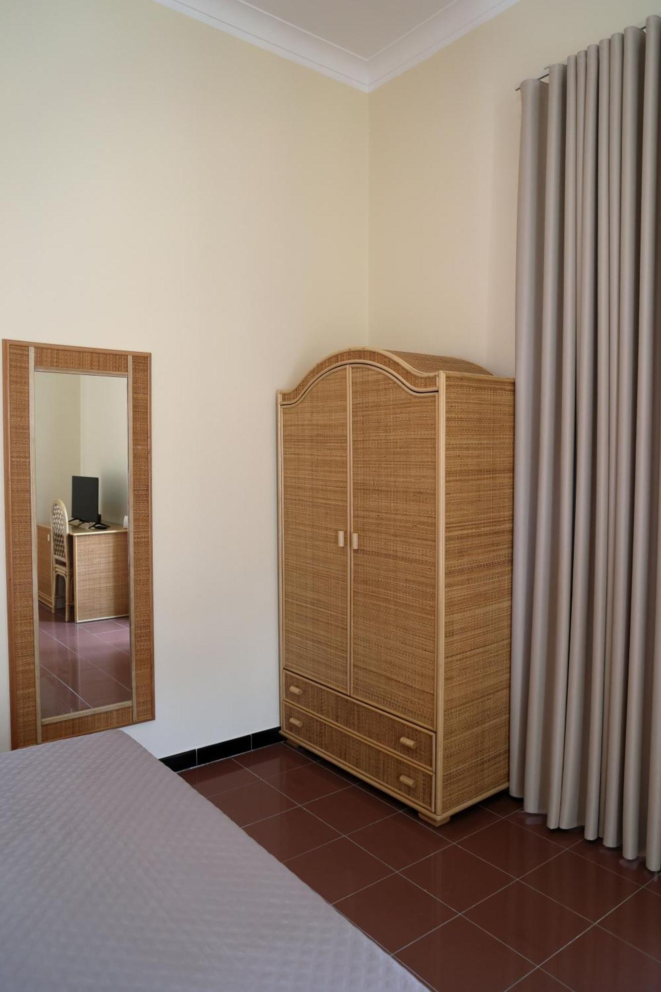 פיצו Hotel Della Piazza מראה חיצוני תמונה